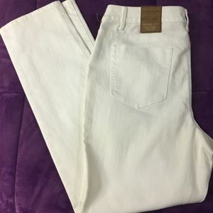 NWT Coldwater Creek Slim Leg Natural Fit Jeans